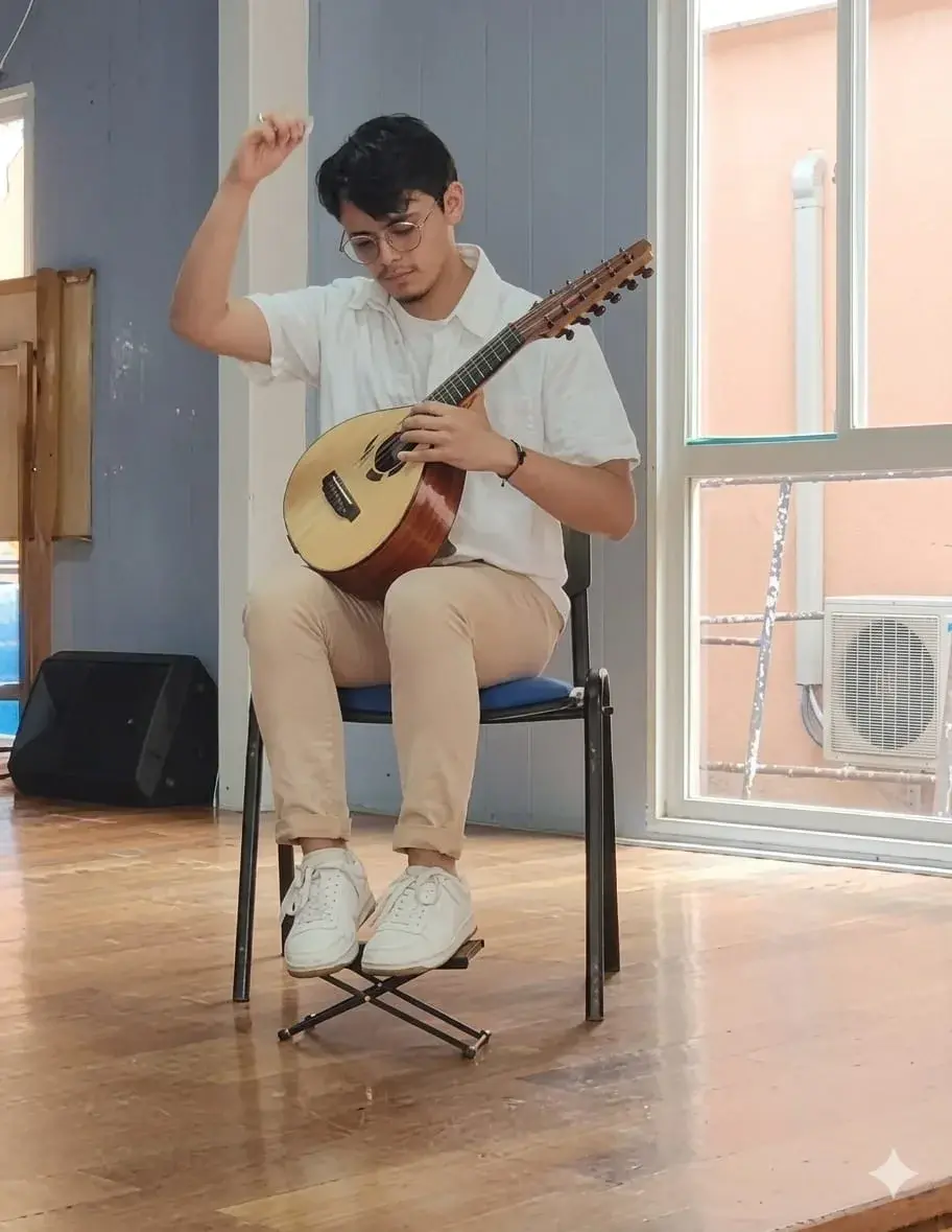 Carlos Santamaria